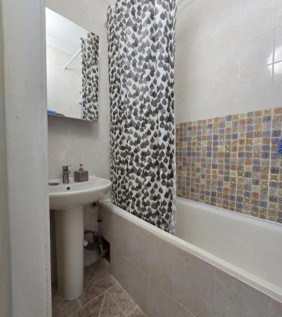 Lux 1 Bedroom Apartment Near Gulliver Mall Kiev